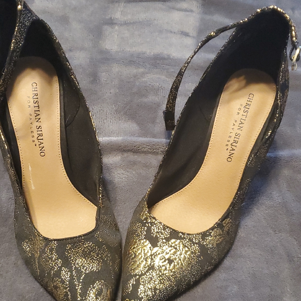 Christian Siriano Elegant Black and Gold Heels